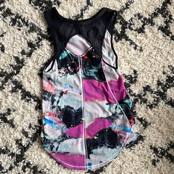 Lululemon UPF 50+ Tank - Picture 2 of 3